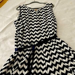 Chevron design sleeveless dress. 95% polyester, 5% Spandex.